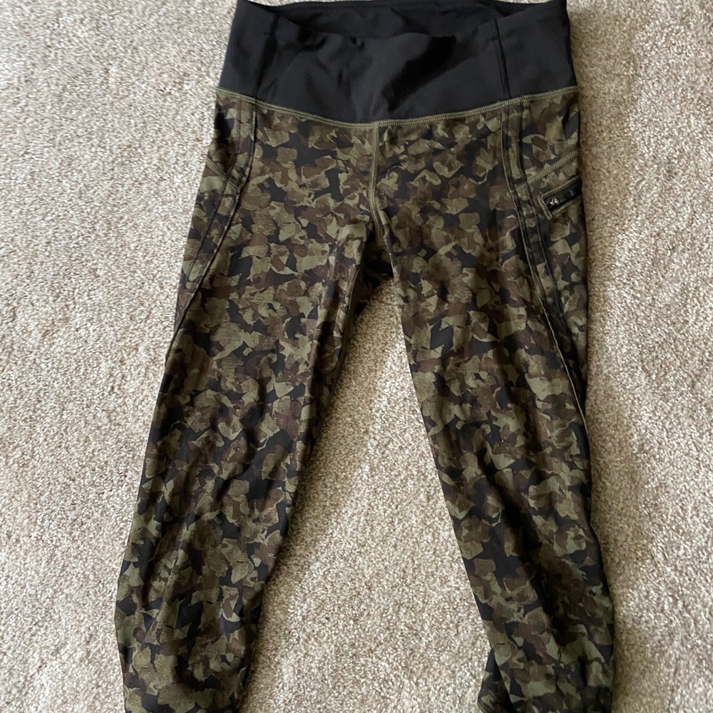 Lulu crop running legging